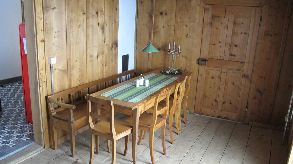 Ferienwohnung Graubuenden/ Castiel Екстериор снимка